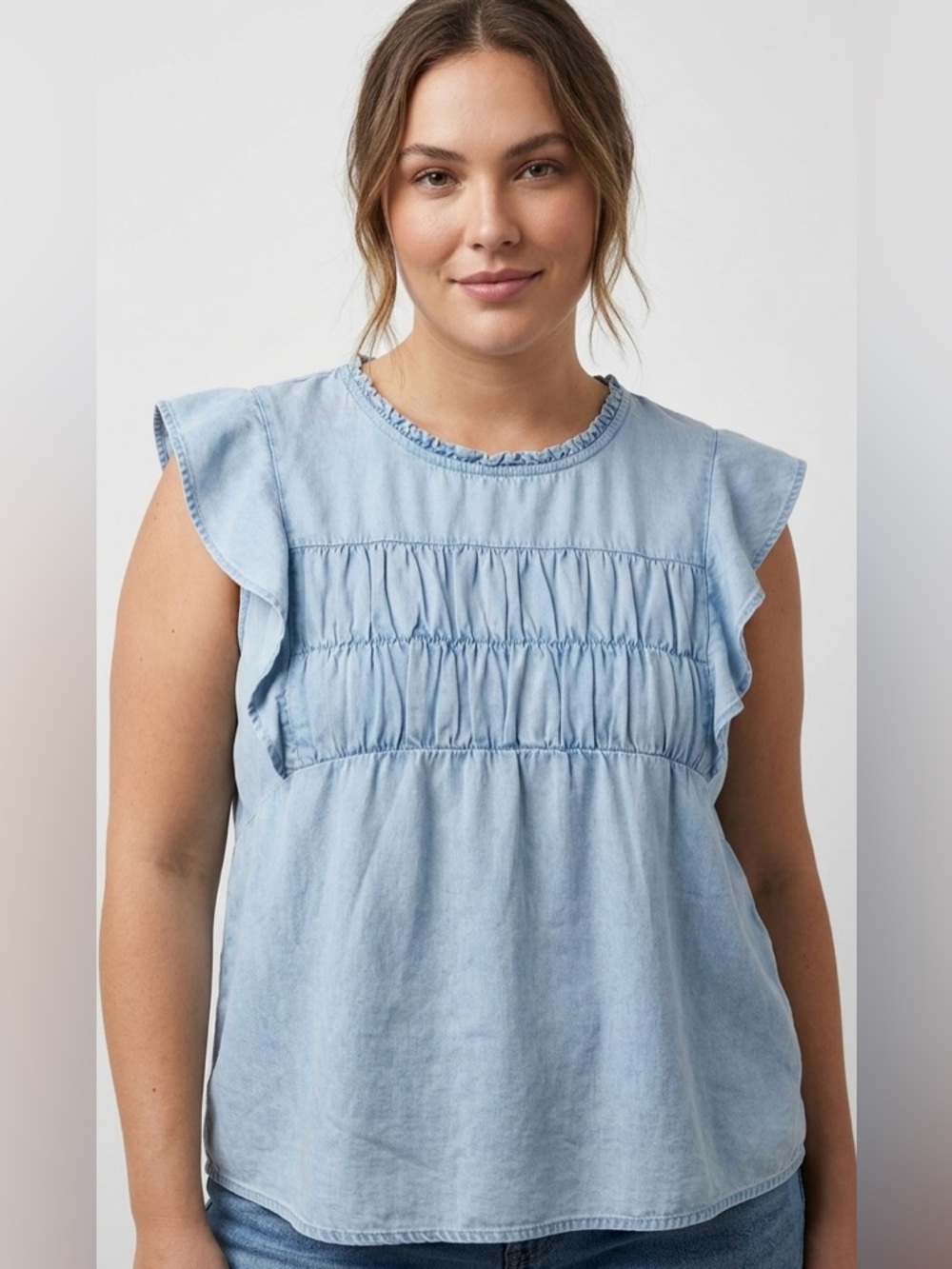 RAILS Light Wash‎ Denim Ruffle Sleeve Smocked Top - Size XL - "Cloud Wash"